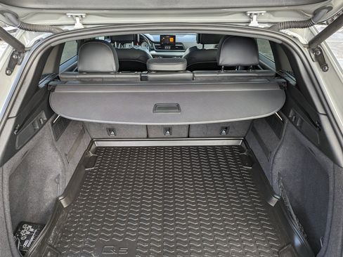 Used 2019 Audi SQ5 Premium image 42