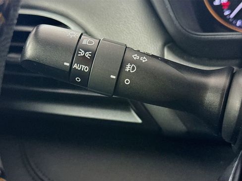 Used 2022 Subaru Outback Wilderness w/ Wilderness Package image 12