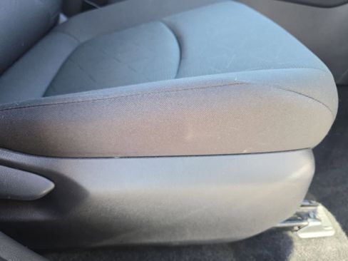 Used 2024 Toyota RAV4 XLE AWD/4WD image 12