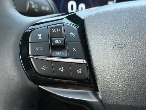 New 2026 Ford Explorer Platinum image 14