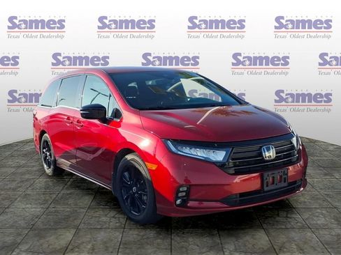 Certified 2023 Honda Odyssey Sport image 1