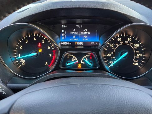 Used 2019 Ford Escape SEL image 24