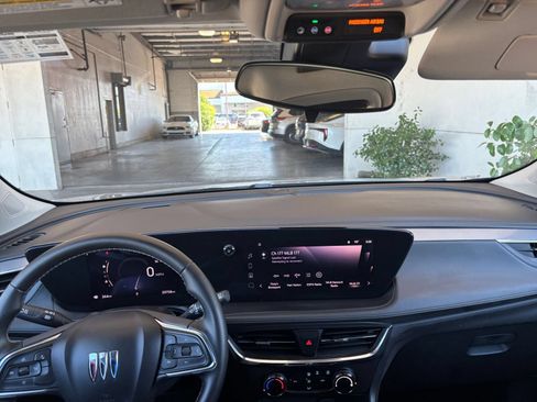 Used 2025 Buick Encore GX Preferred FWD image 34