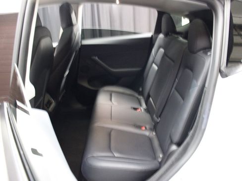 Used 2023 Tesla Model Y Long Range image 23