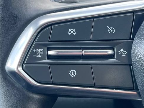 Used 2026 Chevrolet Equinox LT AWD/4WD image 17