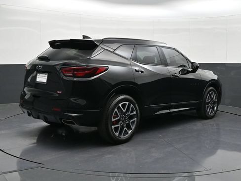 Certified 2023 Chevrolet Blazer RS w/ Driver Confidence II Package AWD/4WD image 5