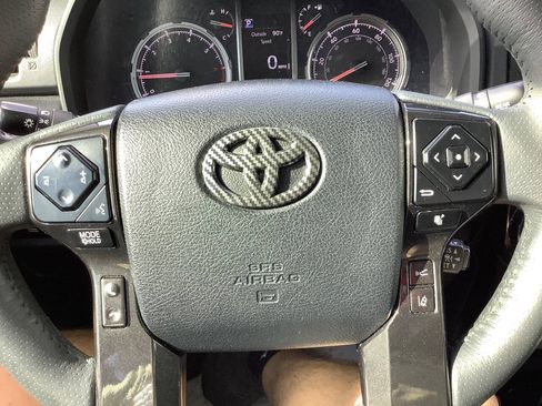 Used 2022 Toyota 4Runner TRD Off-Road Premium AWD/4WD image 56
