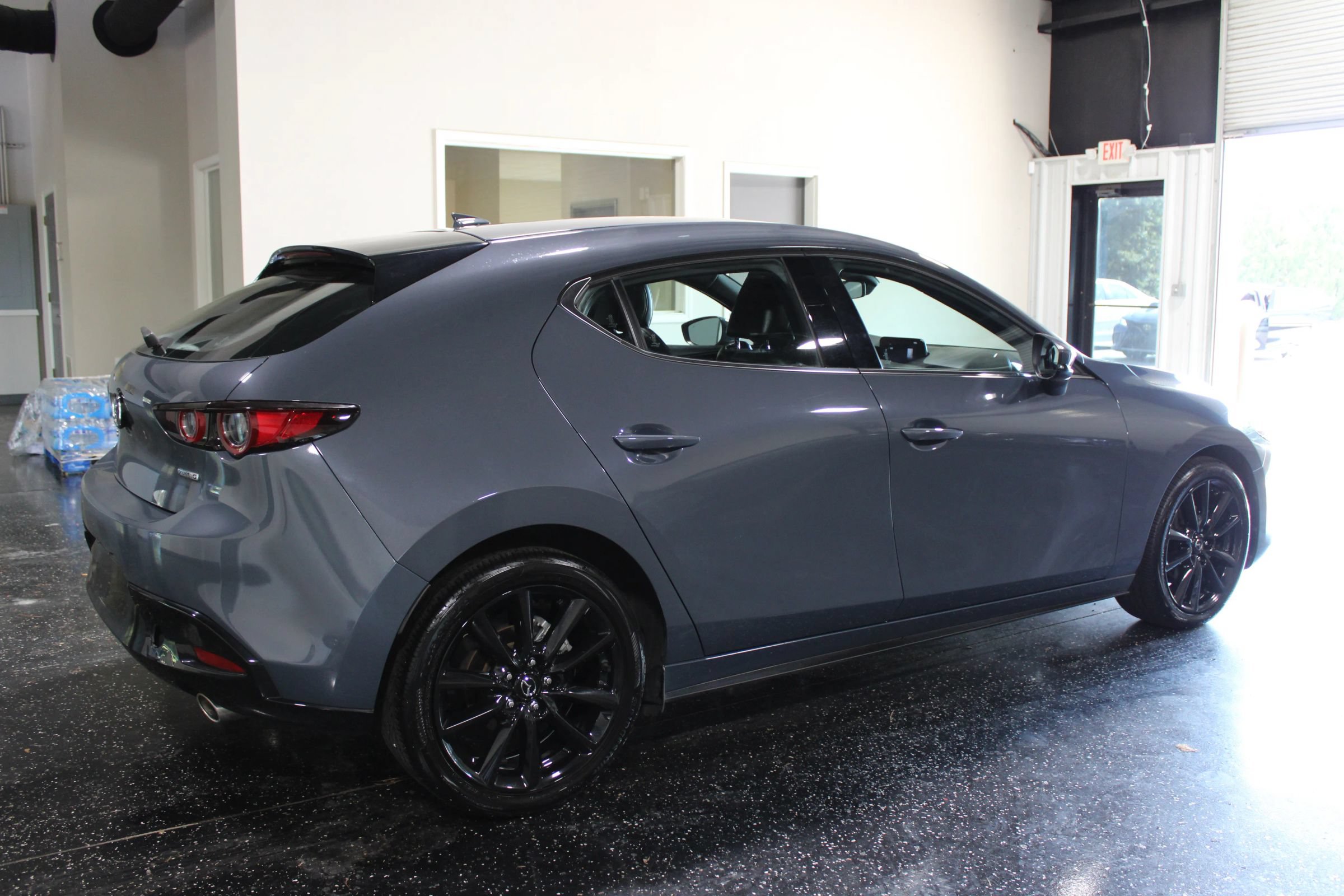 Used 2021 MAZDA MAZDA3 s FWD image 3