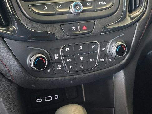Certified 2022 Chevrolet Equinox RS w/ Infotainment Package FWD image 28