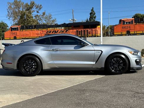 Used 2020 Ford Mustang Shelby GT350 w/ Technology Package RWD image 6