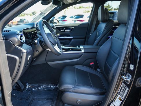 Certified 2026 Mercedes-Benz GLC 300 4MATIC image 17