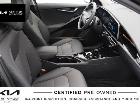 Certified 2023 Kia Niro Wind w/ Wind Preserve Package FWD image 17