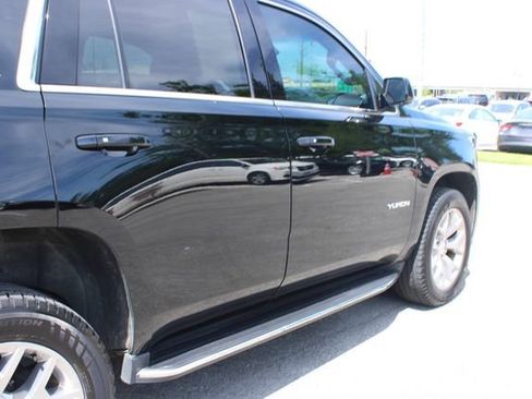 Used 2019 GMC Yukon SLT w/ Open Road Package AWD/4WD image 47