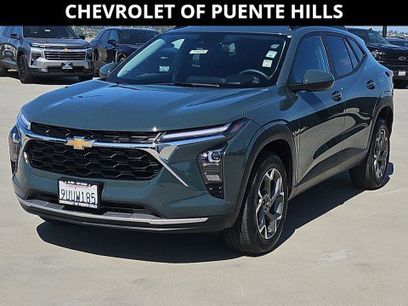 Used 2025 Chevrolet Trax LT w/ Sunroof Package