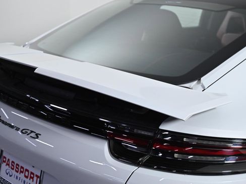 Used 2020 Porsche Panamera GTS image 9