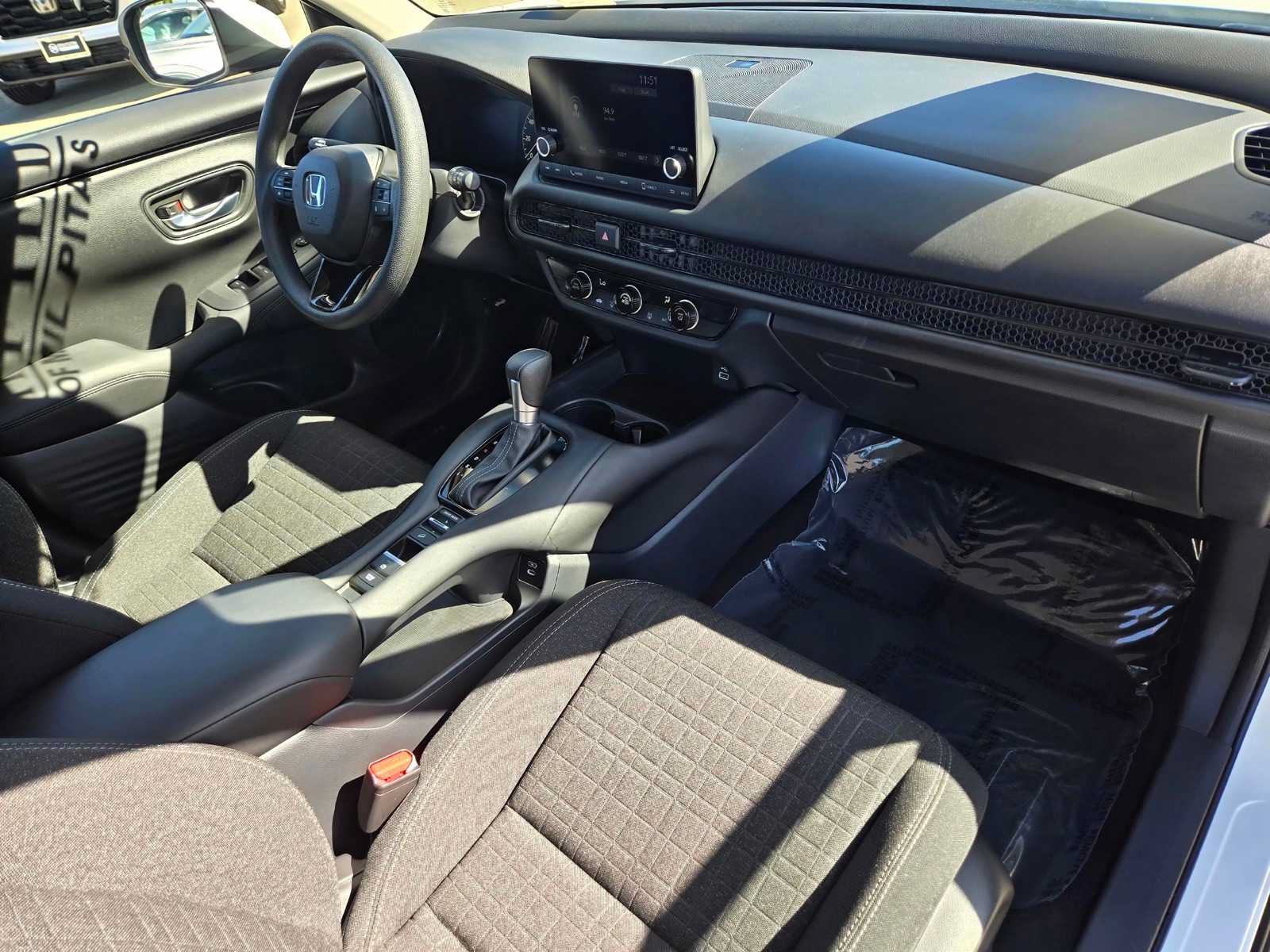 Used 2025 Honda HR-V LX image 10
