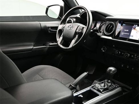 Used 2019 Toyota Tacoma SR5 image 20