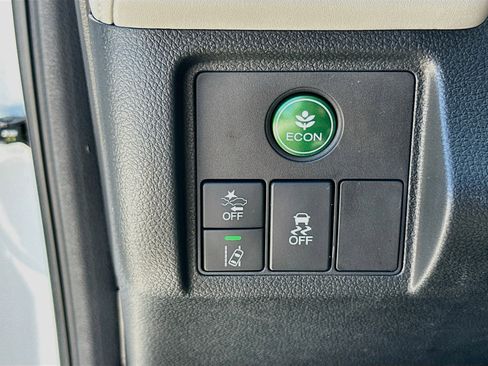 Used 2019 Honda HR-V EX image 10