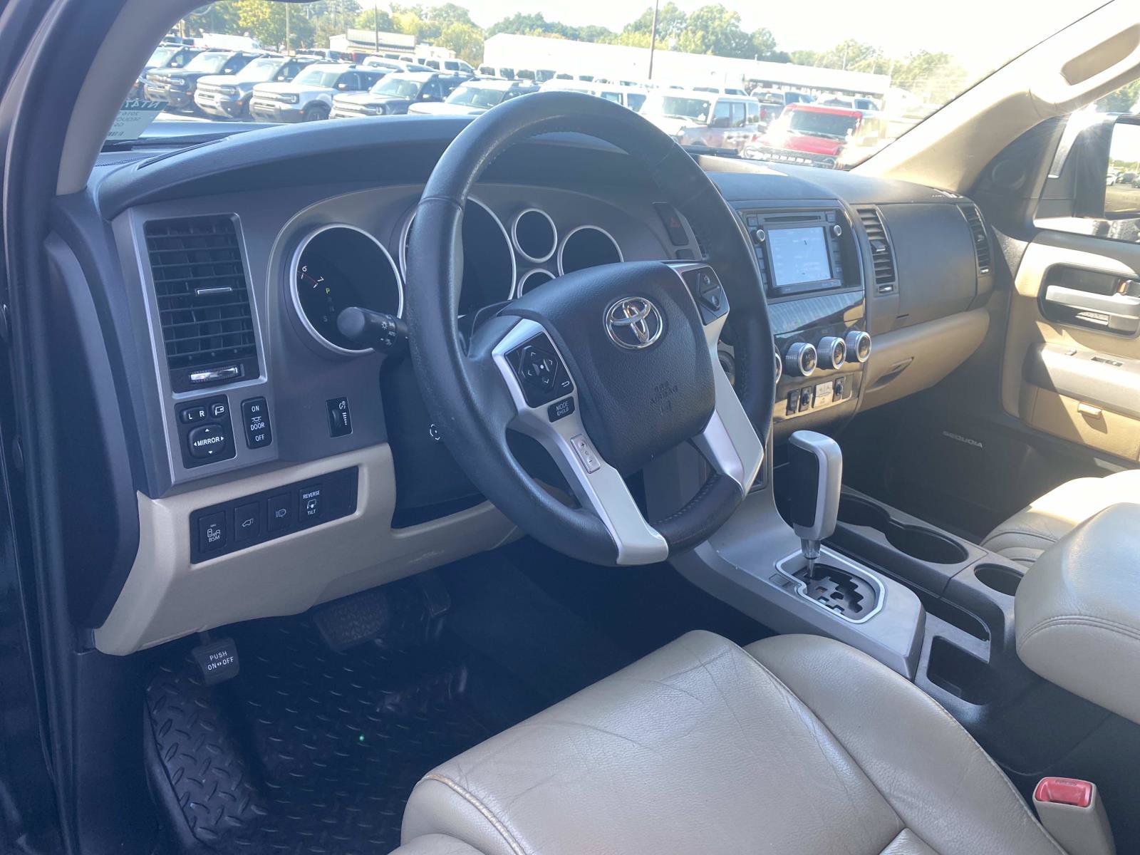 Used 2016 Toyota Sequoia Limited AWD/4WD image 20