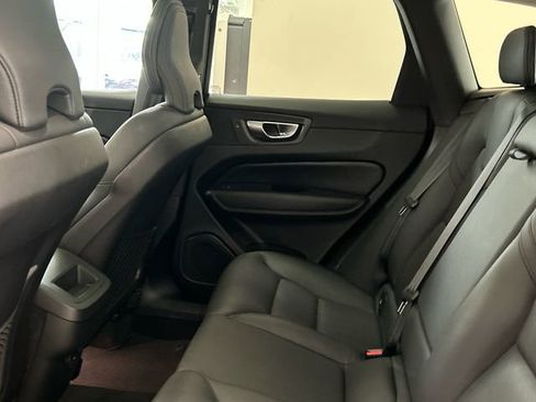 Certified 2023 Volvo XC60 B5 Plus image 23