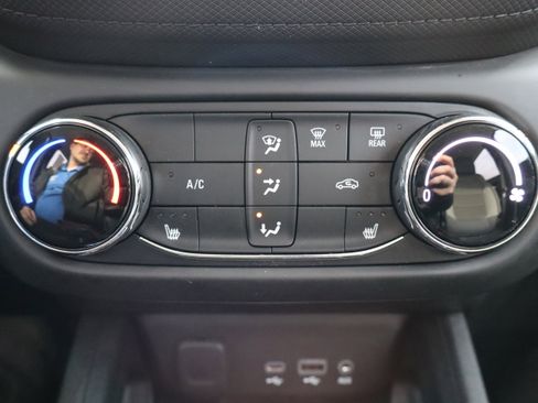 Used 2023 Chevrolet TrailBlazer LT image 21