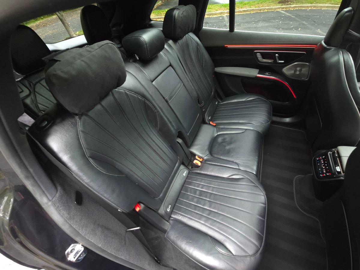 Used 2023 Mercedes-Benz EQS 450+ SUV image 23