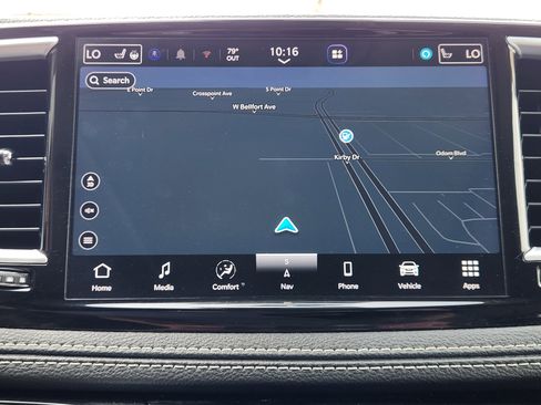 Used 2023 Chrysler Pacifica Limited FWD image 18