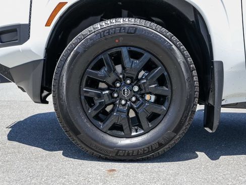 New 2026 Nissan Frontier SV w/ SV Convenience Package RWD image 11