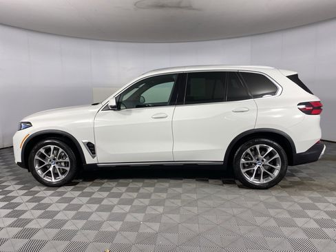 Used 2026 BMW X5 xDrive40i image 4