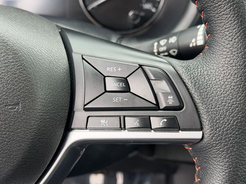 Used 2023 Nissan Kicks SR w/ SR Premium Package image 23