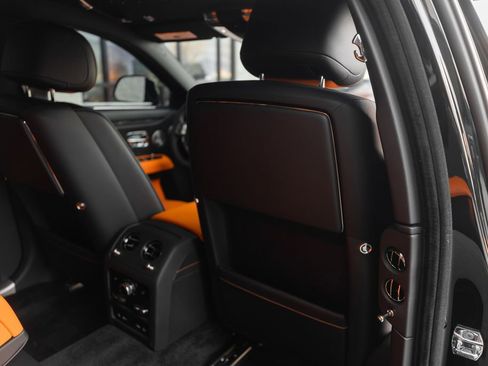 Used 2025 Rolls-Royce Ghost Black Badge AWD/4WD image 31