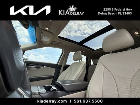 Used 2019 Lincoln Nautilus Reserve FWD image 18