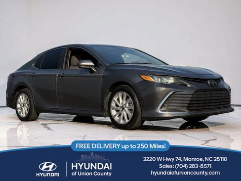 Used 2023 Toyota Camry LE FWD image 1