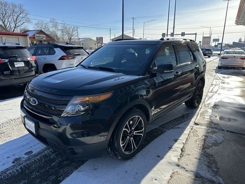 Used 2015 Ford Explorer Sport w/ Equipment Group 401A image 3