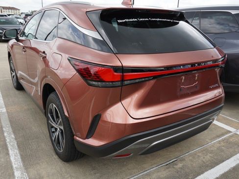 Used 2025 Lexus RX 350 Premium w/ Accessory Package (Z1) image 7