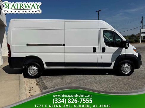 Used 2023 RAM ProMaster 2500 image 5