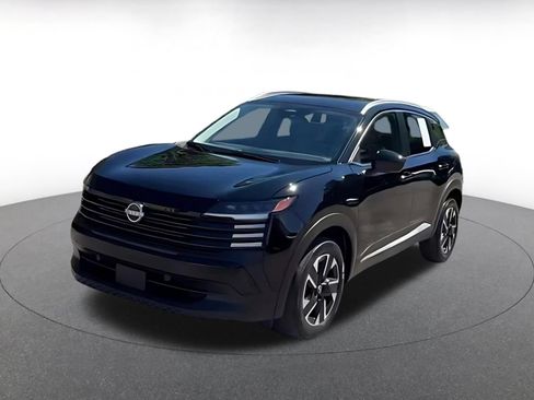Used 2026 Nissan Kicks SV w/ Cold Weather Package AWD/4WD image 6