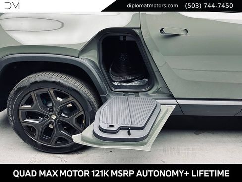 Used 2026 Rivian R1T Premium AWD/4WD image 46
