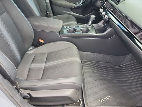 Certified 2024 Honda Civic Sport image 17