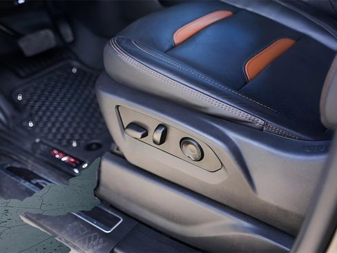 Used 2023 GMC Sierra 1500 AT4 w/ AT4 Premium Package image 12