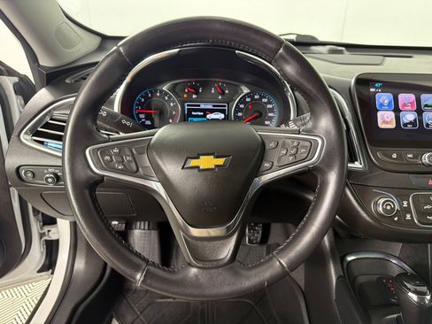 Used 2017 Chevrolet Malibu LT w/ Leather Package image 15