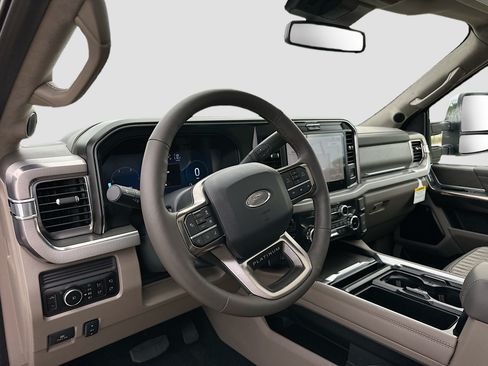 New 2026 Ford F250 Platinum w/ Platinum Plus Package AWD/4WD image 6