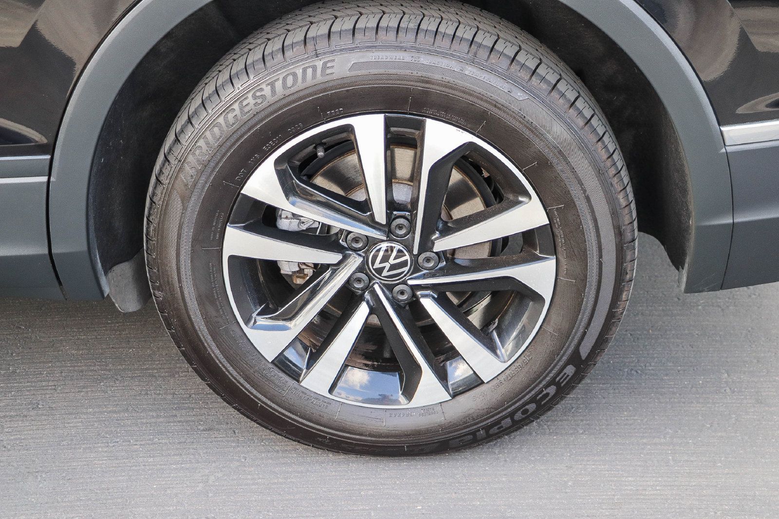 Used 2022 Volkswagen Tiguan S FWD image 12