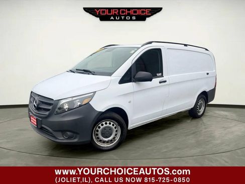 Used 2017 Mercedes-Benz Metris image 1