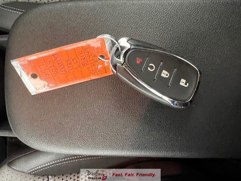 Used 2025 Chevrolet Trax LT image 52