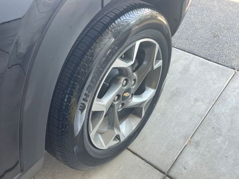 Used 2025 Chevrolet Trax LT image 30