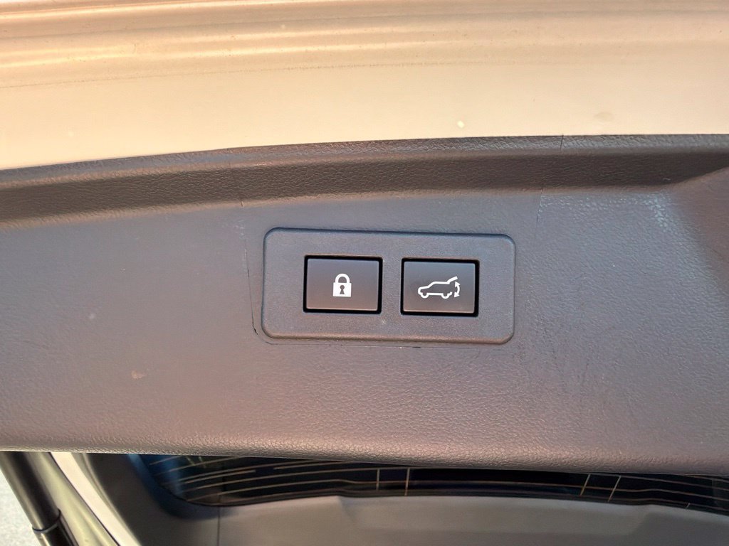 Certified 2025 Subaru Outback Limited AWD/4WD image 18