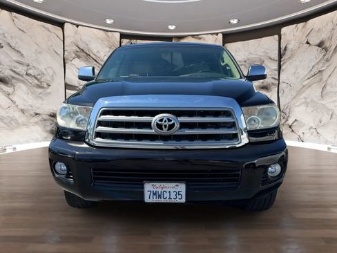 Used 2012 Toyota Sequoia Limited RWD image 3