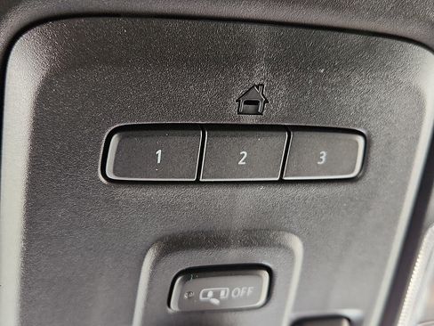Used 2023 Chevrolet Tahoe High Country AWD/4WD image 16