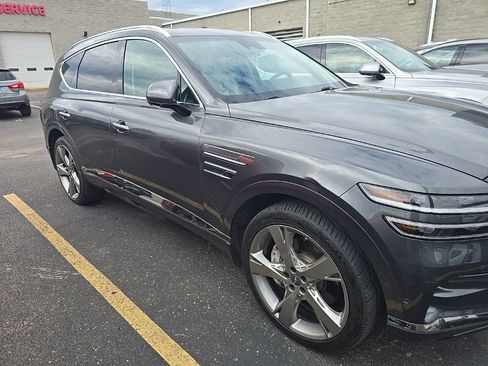 Used 2022 Genesis GV80 2.5T w/ Prestige Package 04 AWD/4WD image 1